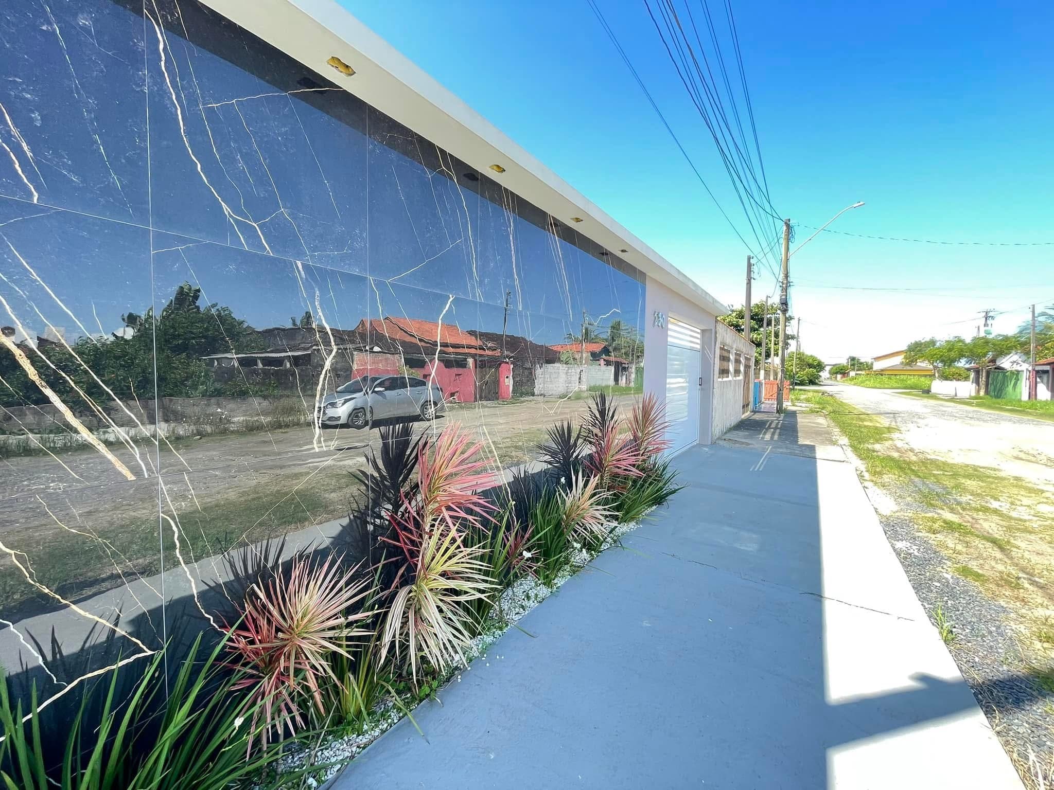 CASA COM PISCINA BALNEÁRIO SÃO MARTINHO