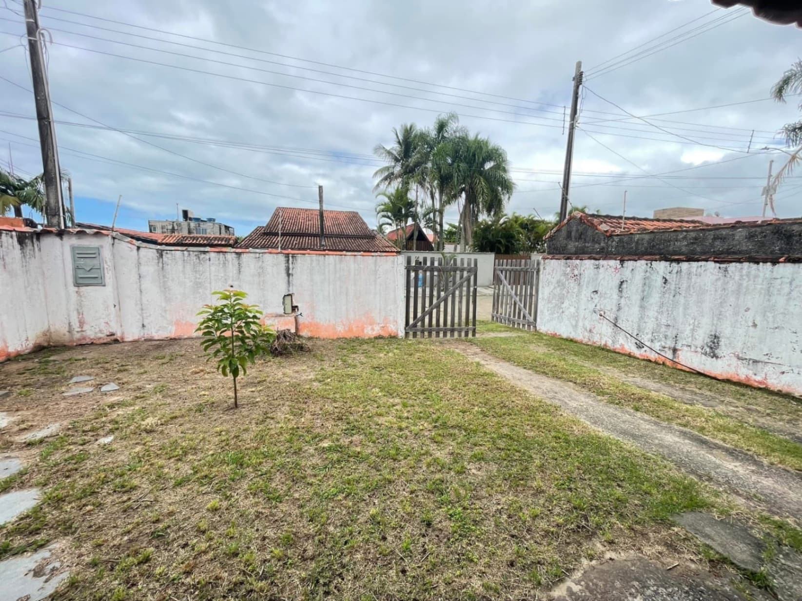 CASA BALNEÁRIO YEMAR