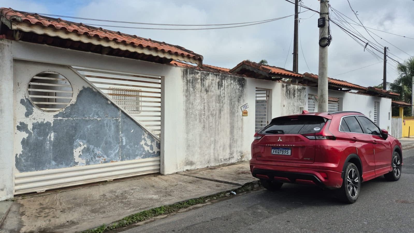 CASA NO BALNEÁRIO BRITÂNIA